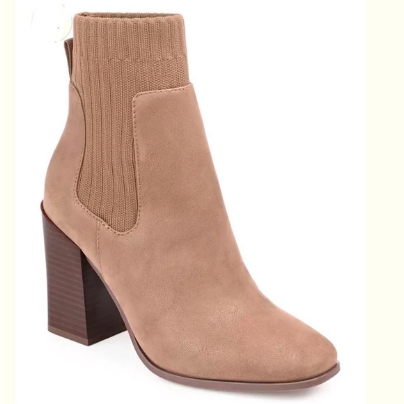 Steve Madden Shoes - Steve Madden Tan Adalia Boots Size 7.5 New